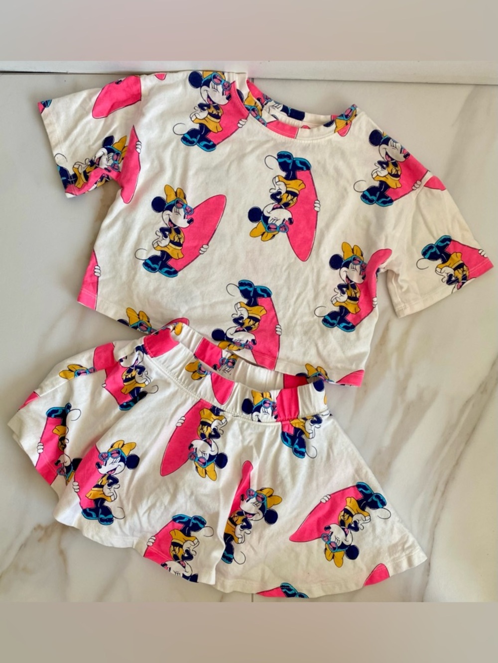 GAP x Disney White with Minnie Mouse Print Matching Set Shirt and Skort for Kids